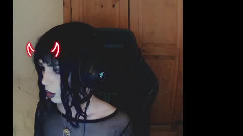 Snapshot of notyourfemboi chatting on January 6, 2025, 5:19 am Lucy online show from January 6, 2025, 5:19 am