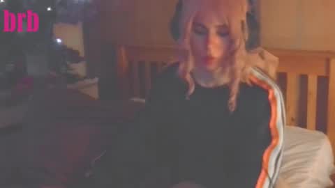 Snapshot of notyourfemboi chatting on October 17, 2025, 1:31 am Lucy online show from October 17, 2025, 1:31 am