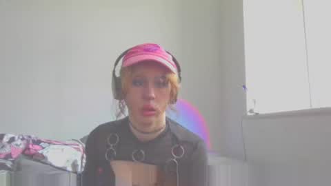 Snapshot of notyourfemboi chatting on April 17, 2026, 12:41 pm Lucy online show from April 17, 2026, 12:41 pm