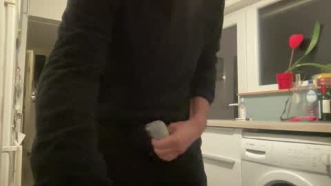 Snapshot of noux69 chatting on November 12, 2025, 6:30 pm noux69 online show from November 12, 2025, 6:30 pm