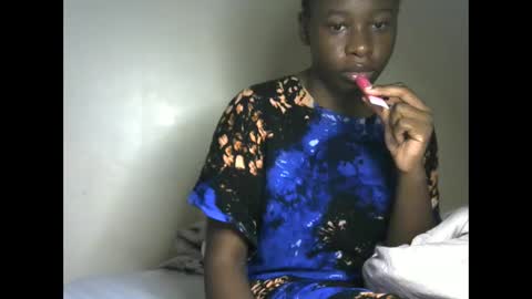 novaah online show from December 15, 2025, 1:54 am