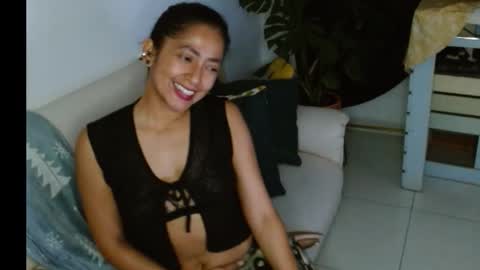 Snapshot of novaperotti chatting on December 4, 2025, 2:32 am novaperotti online show from December 4, 2025, 2:32 am