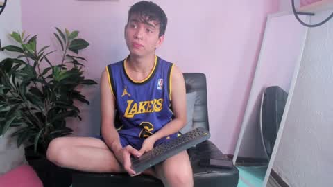 NovayBrian online show from January 5, 2025, 3:34 pm