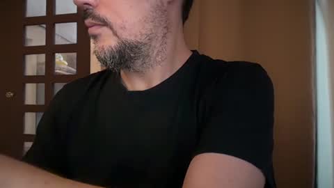Snapshot of novio_muyalto chatting on August 3, 2026, 5:49 pm novio_muyalto online show from August 3, 2026, 5:49 pm