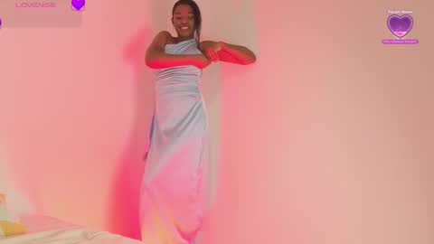 Snapshot of nude2557940 chatting on September 14, 2025, 6:45 am Channel Cox online show from September 14, 2025, 6:45 am