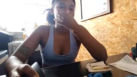 Snapshot of nude2557940 chatting on September 26, 2025, 10:14 pm Channel Cox online show from September 26, 2025, 10:14 pm