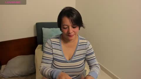 Snapshot of nuit_rose chatting on December 15, 2024, 1:57 am nuit_rose online show from December 15, 2024, 1:57 am