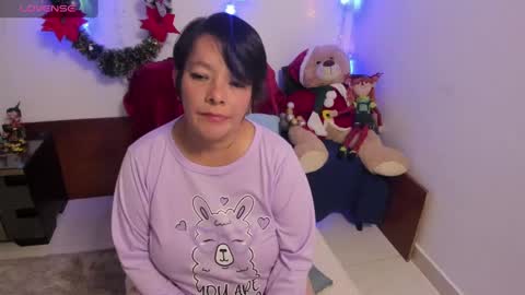 Snapshot of nuit_rose chatting on January 2, 2025, 2:54 am nuit_rose online show from January 2, 2025, 2:54 am