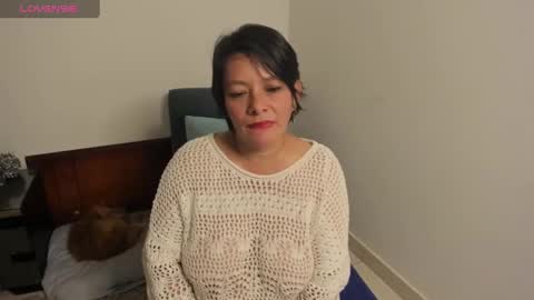 Snapshot of nuit_rose chatting on February 4, 2025, 4:48 am nuit_rose online show from February 4, 2025, 4:48 am