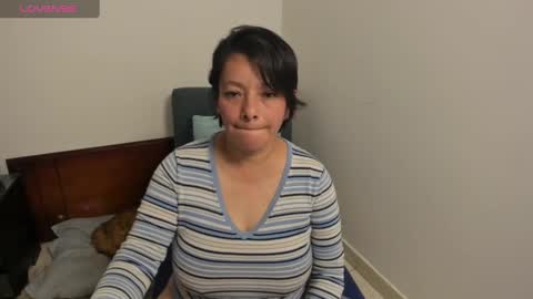 Snapshot of nuit_rose chatting on February 7, 2025, 3:45 am nuit_rose online show from February 7, 2025, 3:45 am
