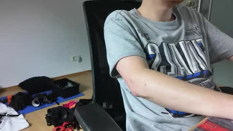 Snapshot of numlove chatting on October 19, 2025, 8:04 am Slave for Mistress and Master online show from October 19, 2025, 8:04 am