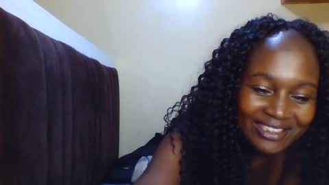 nutgal online show from October 10, 2025, 9:03 pm