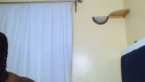 nutgal online show from October 26, 2025, 6:25 pm