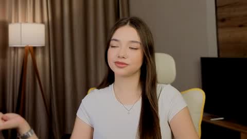 Rachel online show from May 28, 2026, 7:44 pm