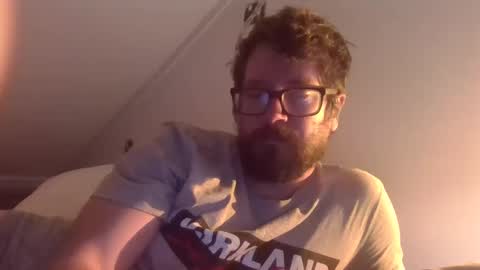 Snapshot of nuttflixxx chatting on October 7, 2025, 5:48 am nuttflixxx online show from October 7, 2025, 5:48 am