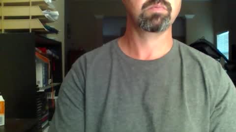 nvrenuff1979 online show from May 15, 2026, 11:28 am