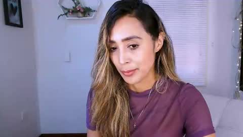 Snapshot of nycole_1988 chatting on October 8, 2025, 3:20 pm Nycole online show from October 8, 2025, 3:20 pm