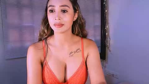 Snapshot of nycole_1988 chatting on October 22, 2025, 5:56 pm Nycole online show from October 22, 2025, 5:56 pm