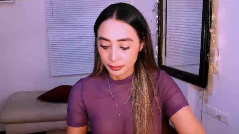 Snapshot of nycole_1988 chatting on November 2, 2025, 12:35 am Nycole online show from November 2, 2025, 12:35 am