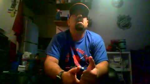 nyisles00 online show from December 1, 2025, 2:44 pm