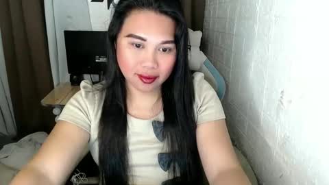 Snapshot of nylecummer chatting on December 25, 2024, 4:43 pm nylecummer online show from December 25, 2024, 4:43 pm