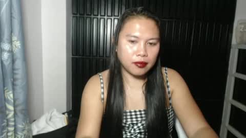 nylecummer online show from June 25, 2026, 9:52 pm