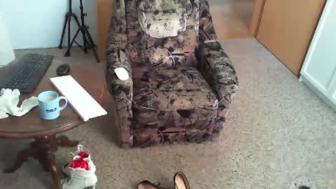 Snapshot of nyloniasau chatting on March 18, 2026, 6:27 am Strumpfhose online show from March 18, 2026, 6:27 am