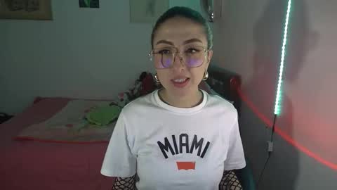 Frida online show from December 5, 2025, 7:39 am