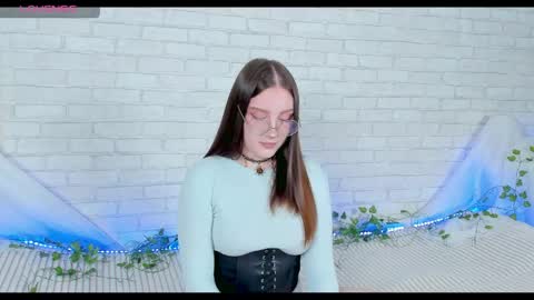 Snapshot of nymphalean chatting on April 20, 2026, 5:37 pm Kat online show from April 20, 2026, 5:37 pm