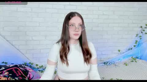 Snapshot of nymphalean chatting on May 3, 2026, 5:19 pm Kat online show from May 3, 2026, 5:19 pm