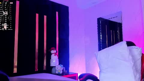 Snapshot of nyveth chatting on May 26, 2026, 2:57 pm Nyvet online show from May 26, 2026, 2:57 pm