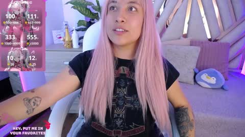 Alex   .    online show from February 3, 2025, 8:24 pm