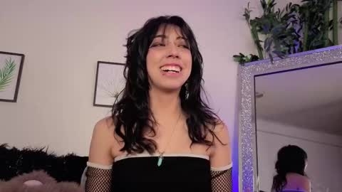   online show from September 29, 2025, 2:27 am