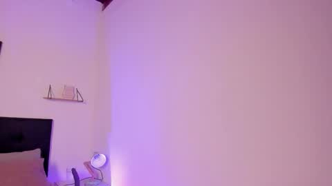 Snapshot of nyxa_ chatting on November 6, 2025, 2:34 am nyxa_ online show from November 6, 2025, 2:34 am