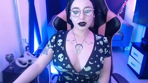 Snapshot of nyxnocturne chatting on June 5, 2026, 3:07 pm Nyx online show from June 5, 2026, 3:07 pm
