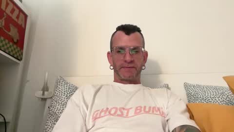 Snapshot of o_johnny_deep_o chatting on March 7, 2026, 2:03 pm Jonathan Deep online show from March 7, 2026, 2:03 pm