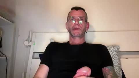 Snapshot of o_johnny_deep_o chatting on March 12, 2026, 10:27 pm Jonathan Deep online show from March 12, 2026, 10:27 pm