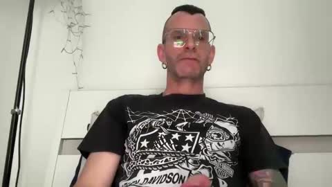 Jonathan Deep online show from June 10, 2026, 10:58 am