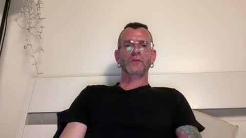 Jonathan Deep online show from June 14, 2026, 1:58 am