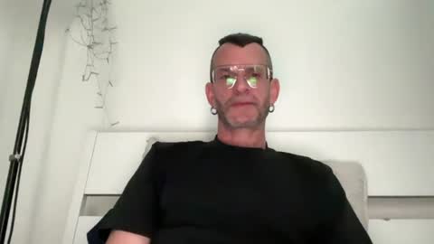 Jonathan Deep online show from June 15, 2026, 11:01 am