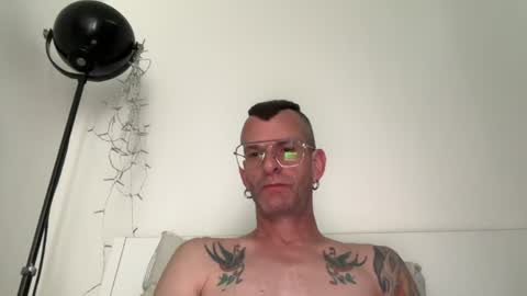 Snapshot of o_johnny_deep_o chatting on July 12, 2026, 6:04 am Jonathan Deep online show from July 12, 2026, 6:04 am