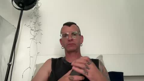 Snapshot of o_johnny_deep_o chatting on July 17, 2026, 9:27 am Jonathan Deep online show from July 17, 2026, 9:27 am