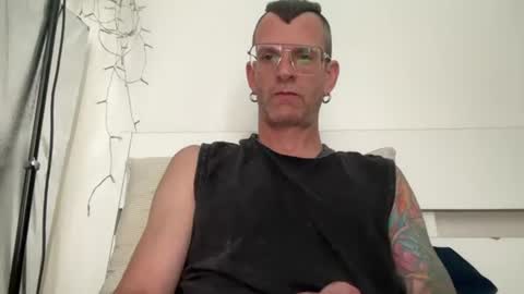 Snapshot of o_johnny_deep_o chatting on July 19, 2026, 11:25 am Jonathan Deep online show from July 19, 2026, 11:25 am