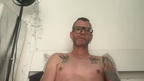 Snapshot of o_johnny_deep_o chatting on July 26, 2026, 9:05 am Jonathan Deep online show from July 26, 2026, 9:05 am