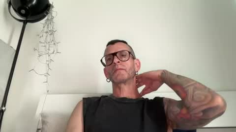 Snapshot of o_johnny_deep_o chatting on August 1, 2026, 12:59 pm Jonathan Deep online show from August 1, 2026, 12:59 pm