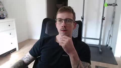 Snapshot of oatking chatting on April 4, 2026, 8:56 am Oatking online show from April 4, 2026, 8:56 am