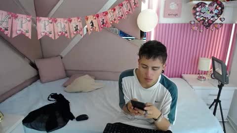 Snapshot of oblivionlove chatting on February 16, 2026, 12:45 pm oblivionlove online show from February 16, 2026, 12:45 pm