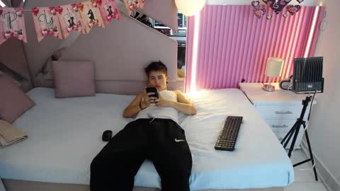 Snapshot of oblivionlove chatting on February 23, 2026, 1:08 pm oblivionlove online show from February 23, 2026, 1:08 pm