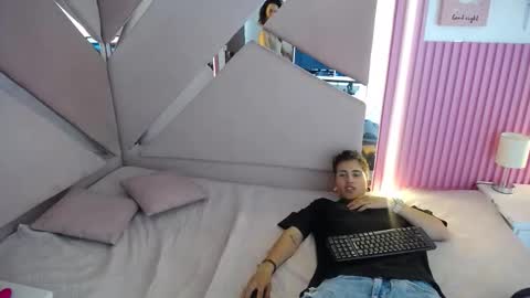 Snapshot of oblivionlove chatting on March 14, 2026, 8:36 pm oblivionlove online show from March 14, 2026, 8:36 pm