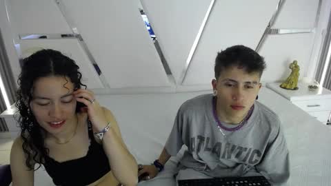 oblivionlove online show from April 24, 2026, 9:17 pm